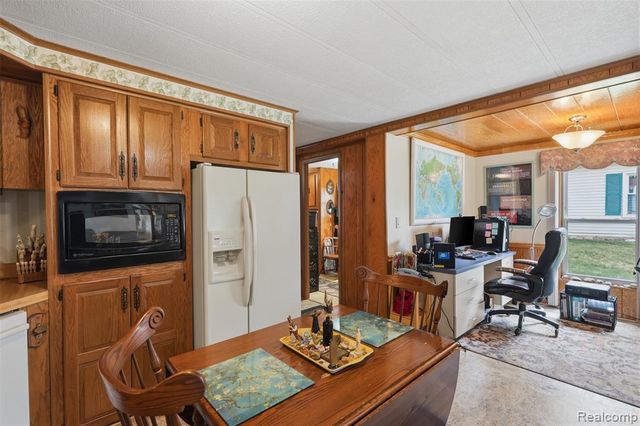 2689 Chickadee Street, Rochester Hills, MI 48309