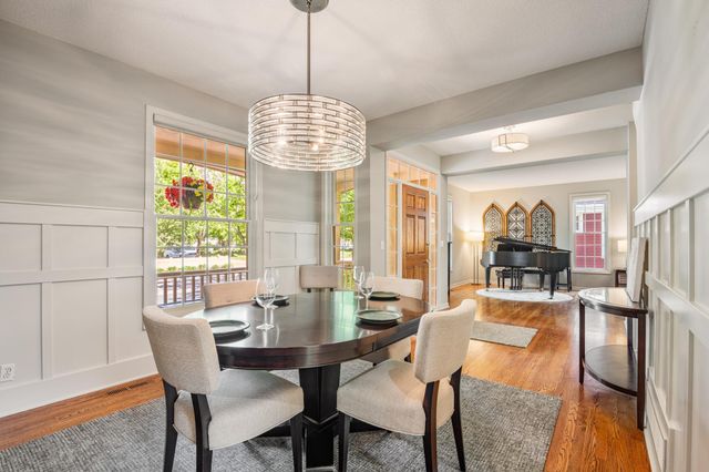 536 Newman Trail, Stillwater, MN 55082