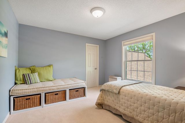 536 Newman Trail, Stillwater, MN 55082