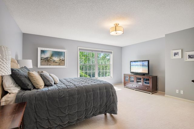 536 Newman Trail, Stillwater, MN 55082