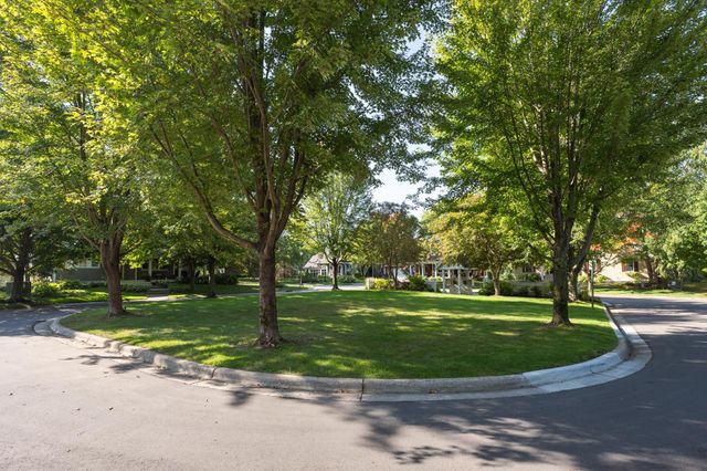 536 Newman Trail, Stillwater, MN 55082