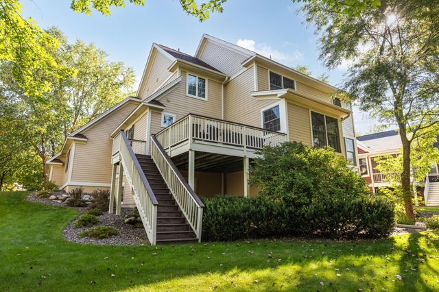 536 Newman Trail, Stillwater, MN 55082