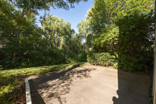 536 Newman Trail, Stillwater, MN 55082