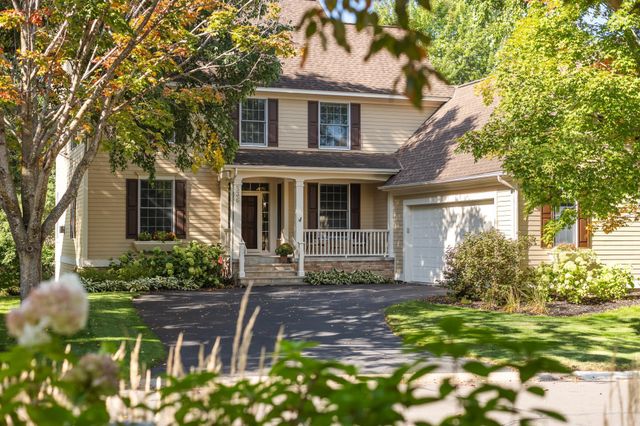 536 Newman Trail, Stillwater, MN 55082