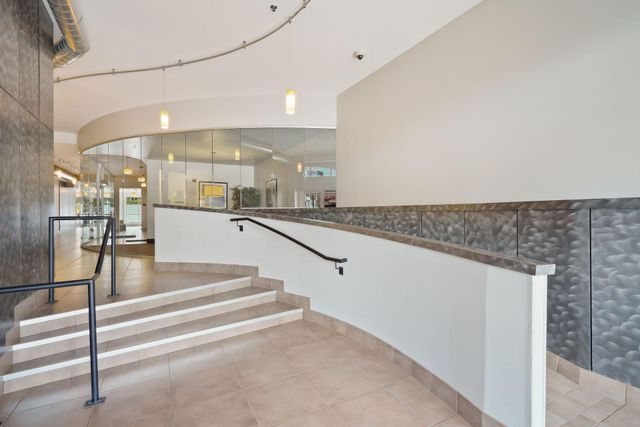 15 E Franklin Avenue 309, Minneapolis, MN 55404