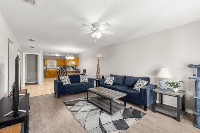 3630 NE 8TH PLACE 304, Ocala, FL 34470