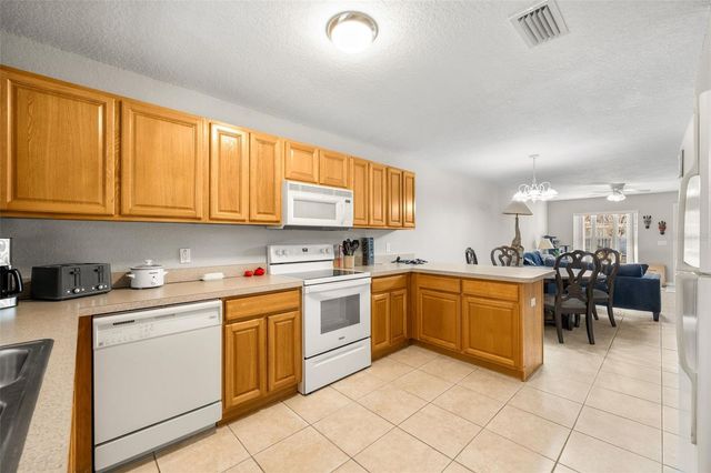 3630 NE 8TH PLACE 304, Ocala, FL 34470