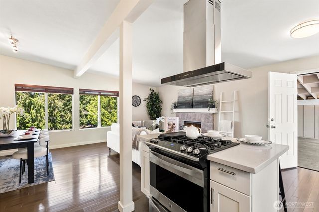 440 S 304th Street, Federal Way, WA 98003