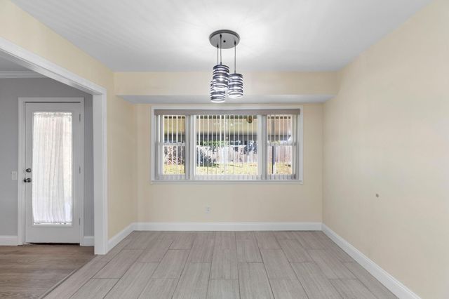 321 Pontevedra Lane, Niceville, FL 32578