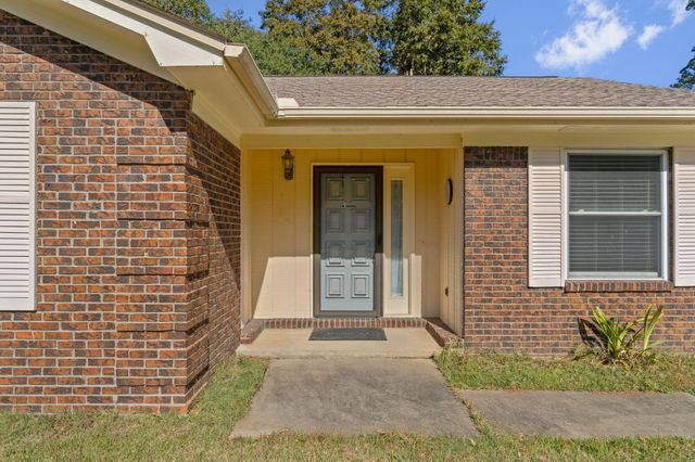 321 Pontevedra Lane, Niceville, FL 32578