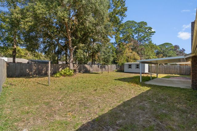321 Pontevedra Lane, Niceville, FL 32578