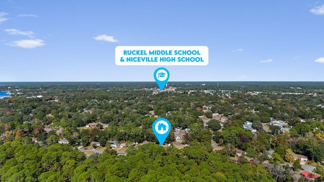 321 Pontevedra Lane, Niceville, FL 32578