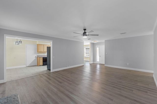 321 Pontevedra Lane, Niceville, FL 32578