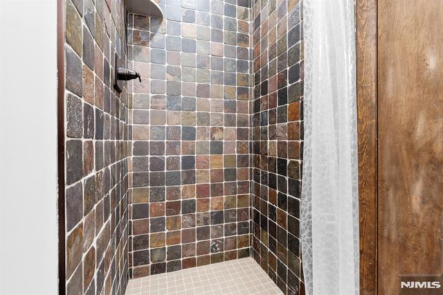 177 High Crest, West Milford, NJ 07480
