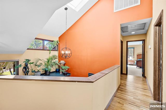 177 High Crest, West Milford, NJ 07480