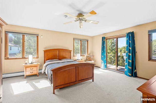 177 High Crest, West Milford, NJ 07480