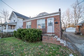 1040 Mercer Avenue, Akron, OH 44320