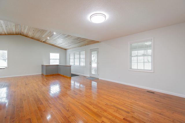 16417 Crestview Drive, Sale Creek, TN 37373