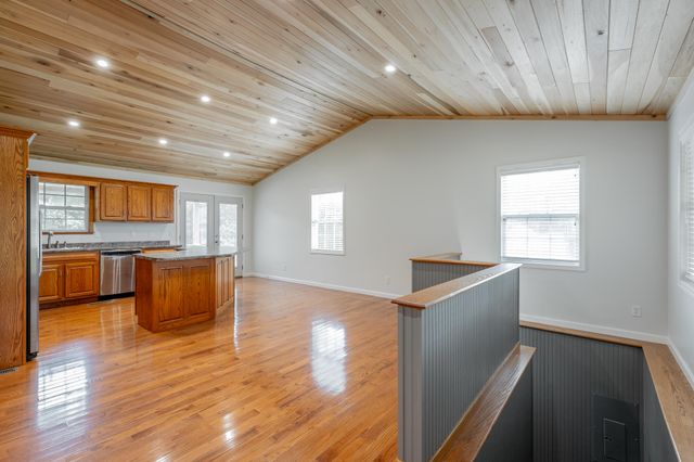 16417 Crestview Drive, Sale Creek, TN 37373