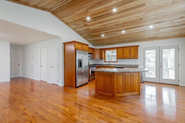 16417 Crestview Drive, Sale Creek, TN 37373