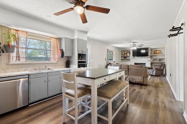 902 Lindsay Avenue, Chattanooga, TN 37421