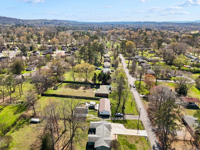 902 Lindsay Avenue, Chattanooga, TN 37421