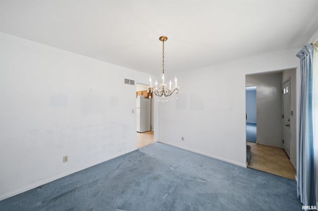 1404 E GLEN Avenue, Peoria Heights, IL 61616