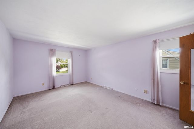 1404 E GLEN Avenue, Peoria Heights, IL 61616