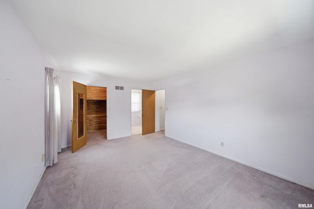 1404 E GLEN Avenue, Peoria Heights, IL 61616