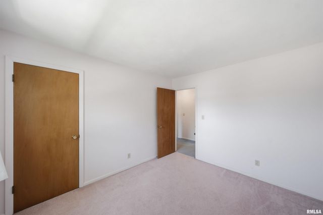 1404 E GLEN Avenue, Peoria Heights, IL 61616