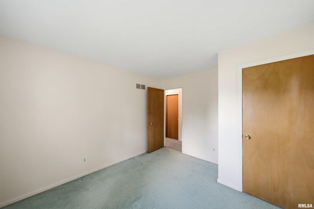1404 E GLEN Avenue, Peoria Heights, IL 61616