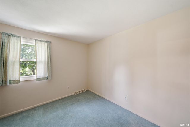 1404 E GLEN Avenue, Peoria Heights, IL 61616