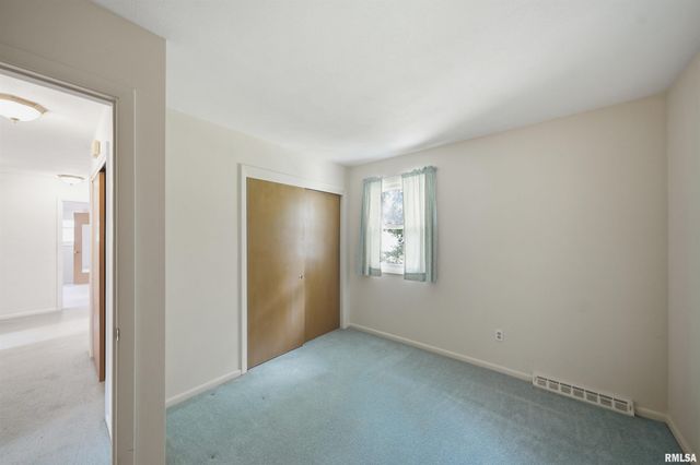 1404 E GLEN Avenue, Peoria Heights, IL 61616