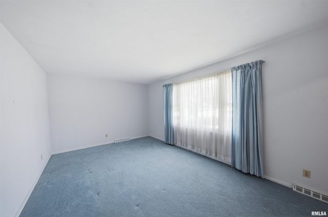 1404 E GLEN Avenue, Peoria Heights, IL 61616
