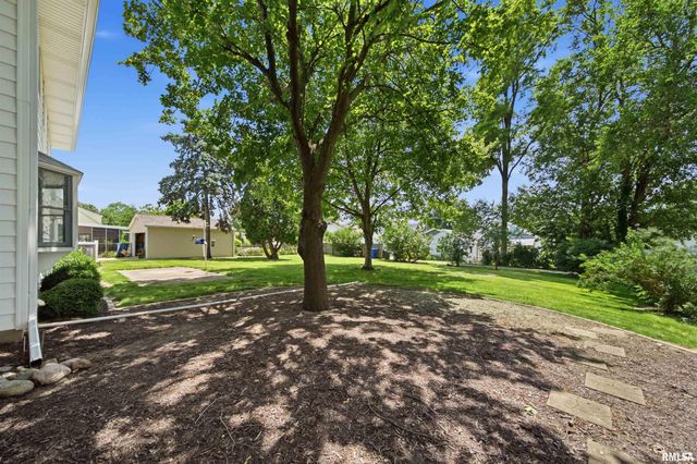 1404 E GLEN Avenue, Peoria Heights, IL 61616