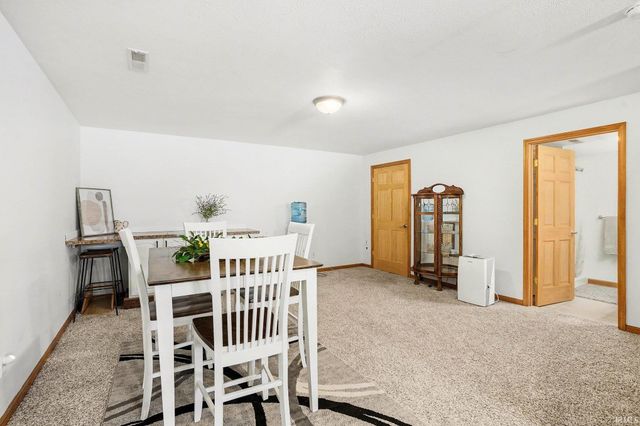 57617 Blackberry Road, Mishawaka, IN 46544