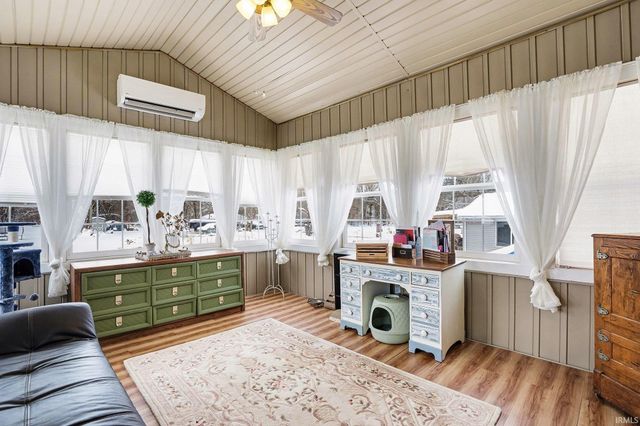 57617 Blackberry Road, Mishawaka, IN 46544