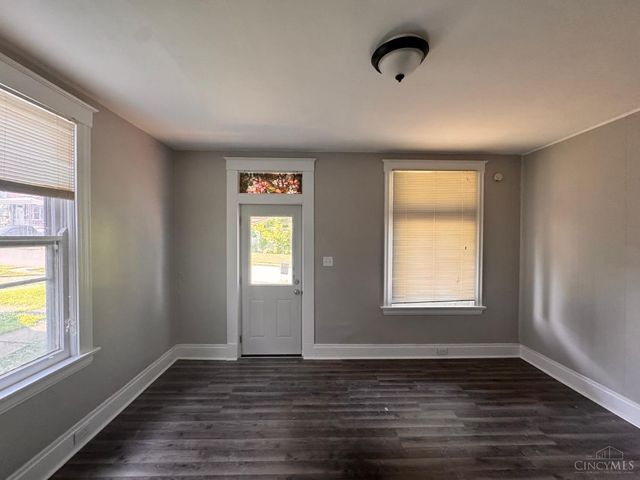 3742 Mayfield Avenue, Cincinnati, OH 45205