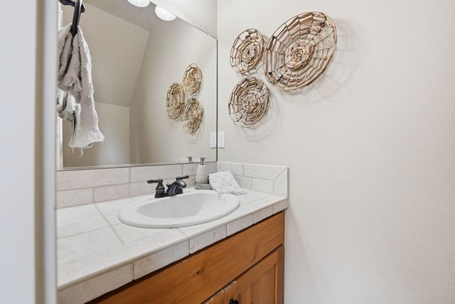 912 E Timber Pine Drive, Sisters, OR 97759