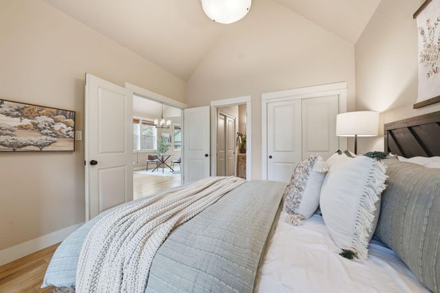 912 E Timber Pine Drive, Sisters, OR 97759