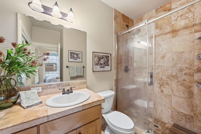 912 E Timber Pine Drive, Sisters, OR 97759