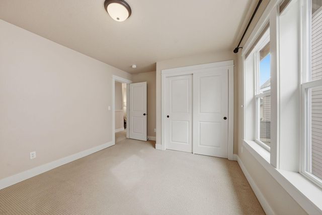 912 E Timber Pine Drive, Sisters, OR 97759