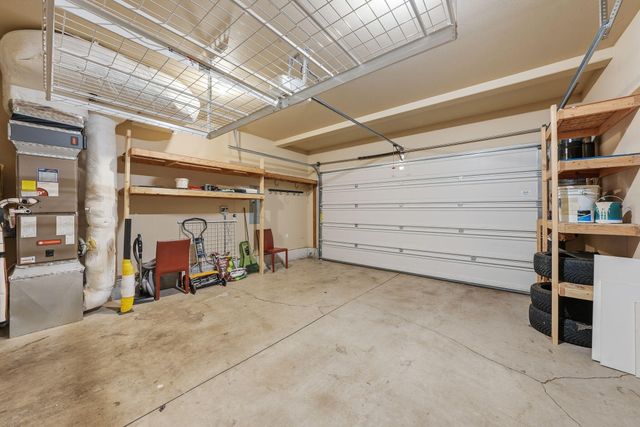 912 E Timber Pine Drive, Sisters, OR 97759