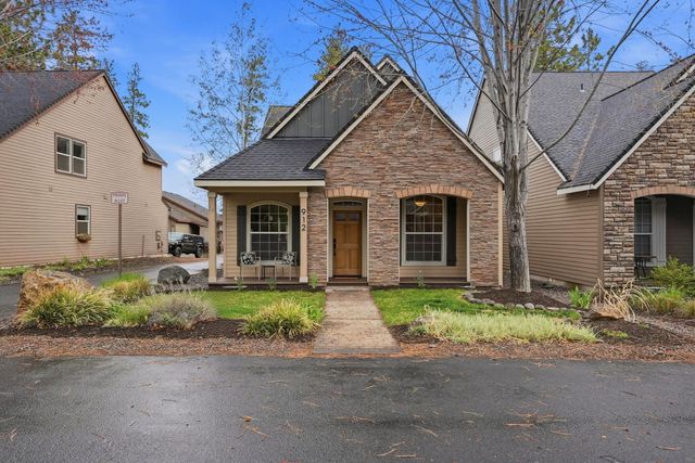 912 E Timber Pine Drive, Sisters, OR 97759