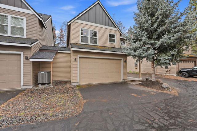 912 E Timber Pine Drive, Sisters, OR 97759