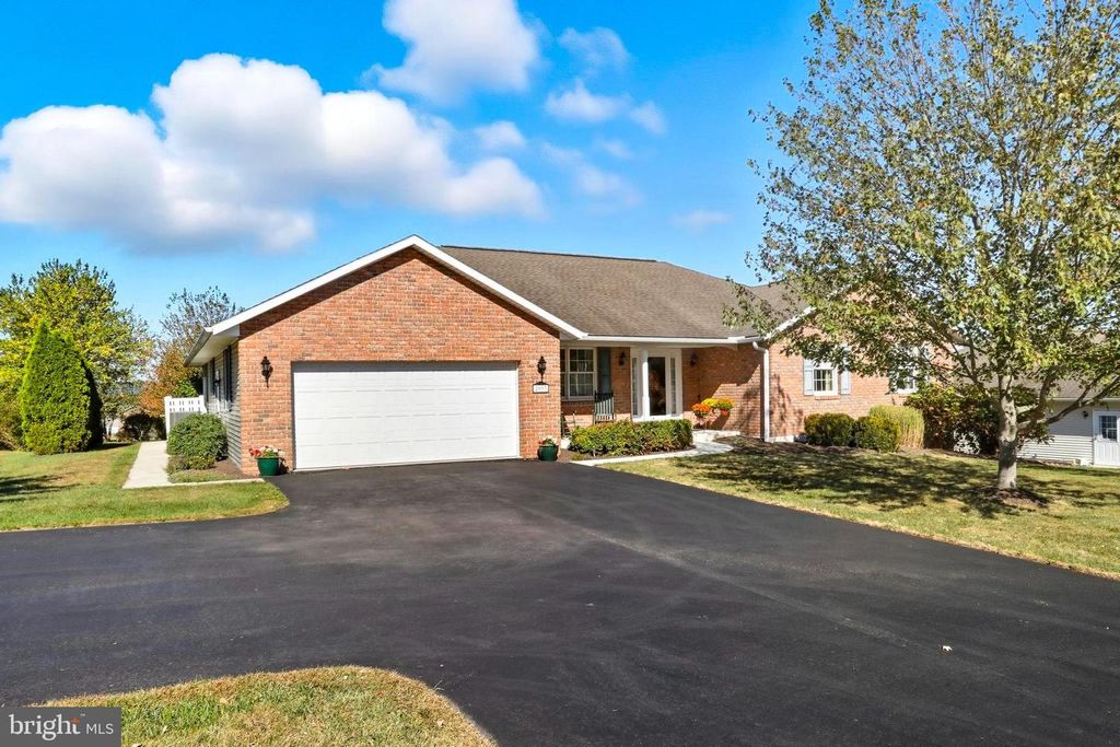 2933 NEW HANOVER SQUARE RD, Gilbertsville, PA 19525