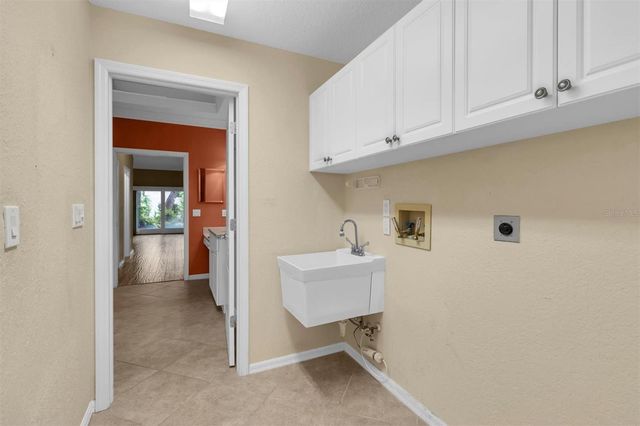 2189 OAK FOREST LANE, Palm Harbor, FL 34683