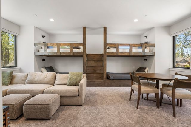 18171 Forestbrook Loop 9, Bend, OR 97707