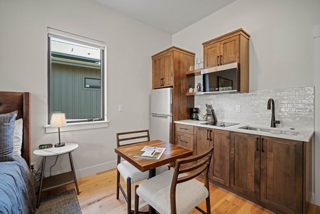 18171 Forestbrook Loop 9, Bend, OR 97707