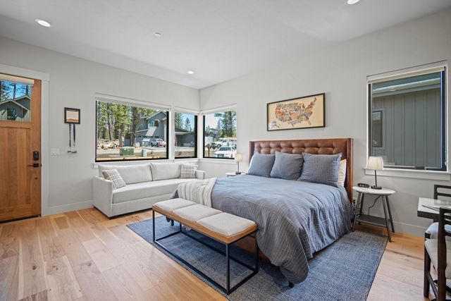 18171 Forestbrook Loop 9, Bend, OR 97707